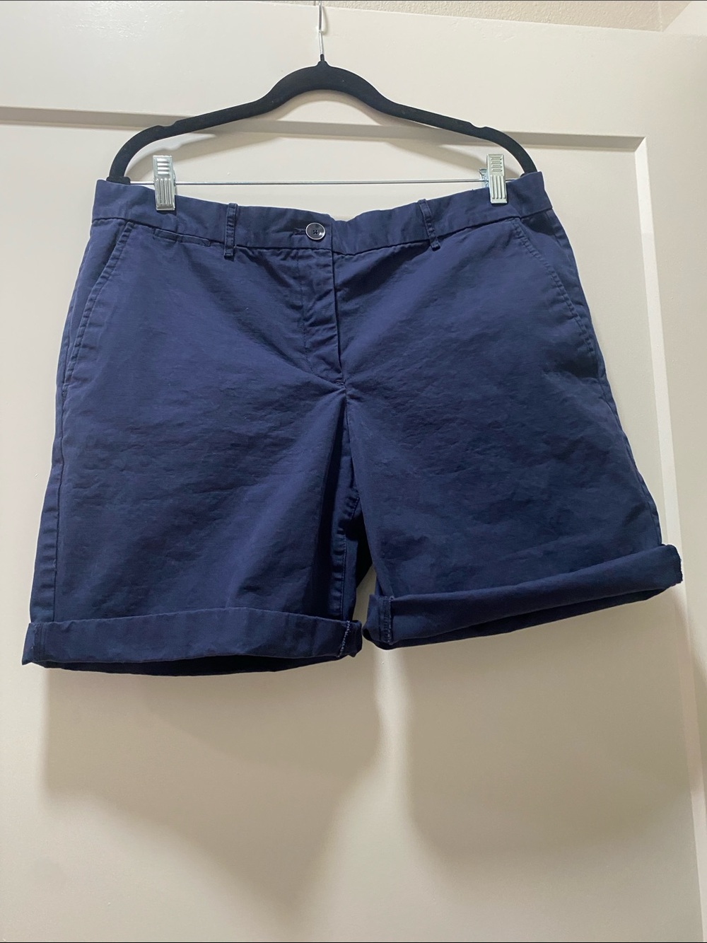 GAP Women's Navy Rolled-Hem Chino Shorts